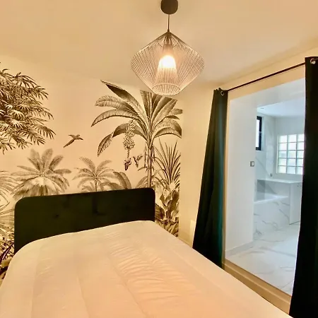 Amazing Flat Facing Bon Marche Apartment *